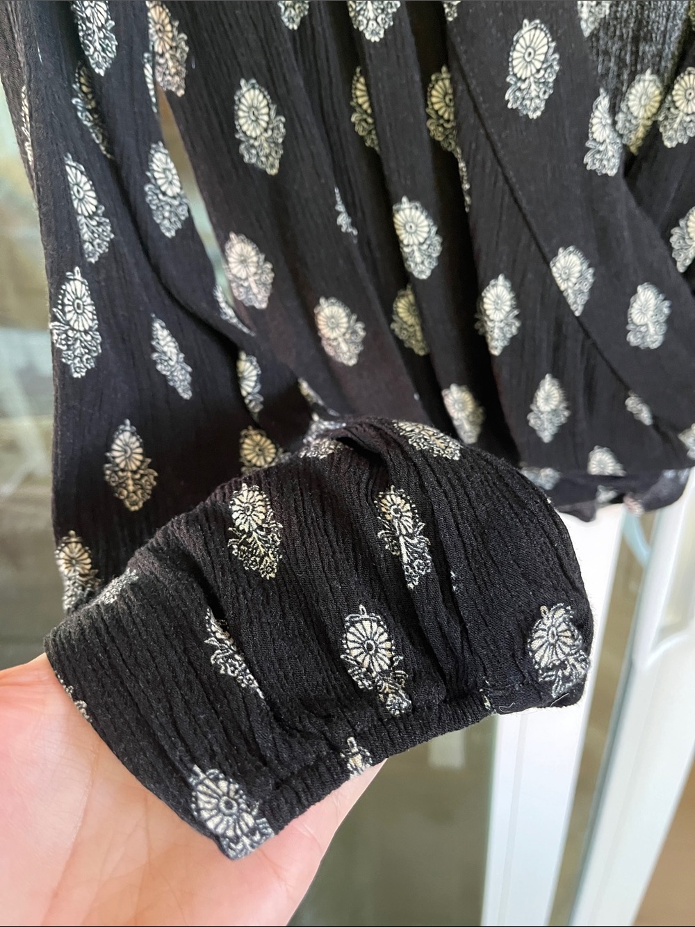 Mossimo Supply Co. Top Large Black White Floral Medallion Wrap Tassels - Picture 8 of 13